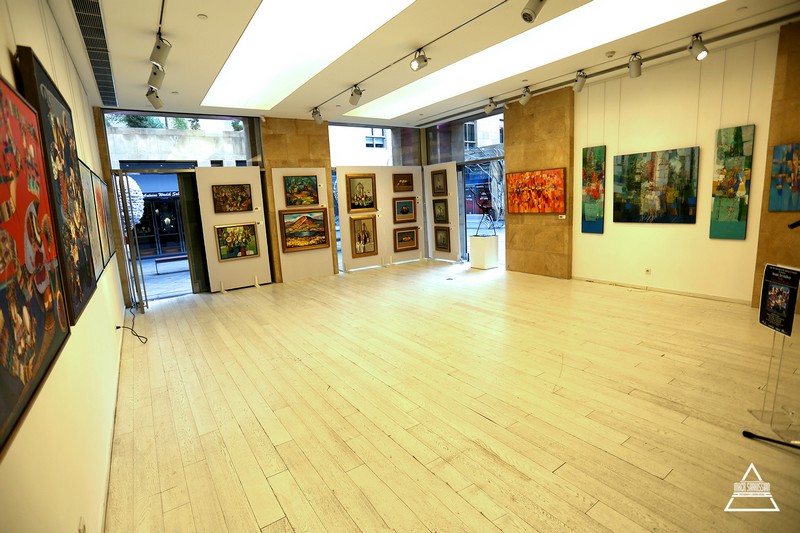 Arame Art Gallery-Enchanted Reality Exhibition 